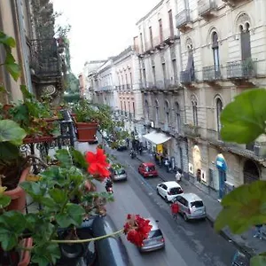 https://gli-appartamenti-di-palazzo-umberto-i.catania-hotels.net