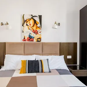 Apartament Francesco Romestay - Termini, Rzym